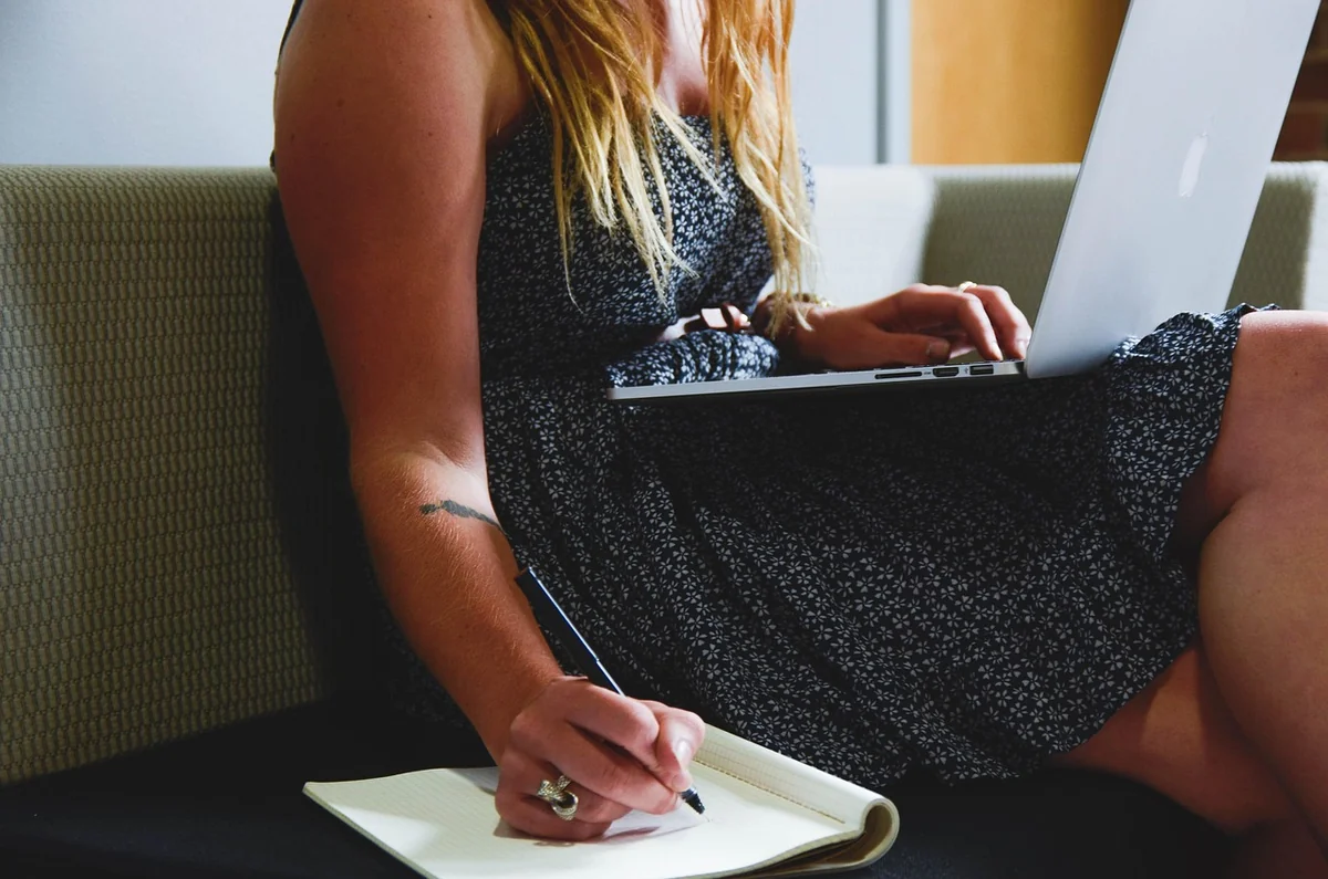 Comment gérer la trésorerie quand on est maman freelance, concrètement